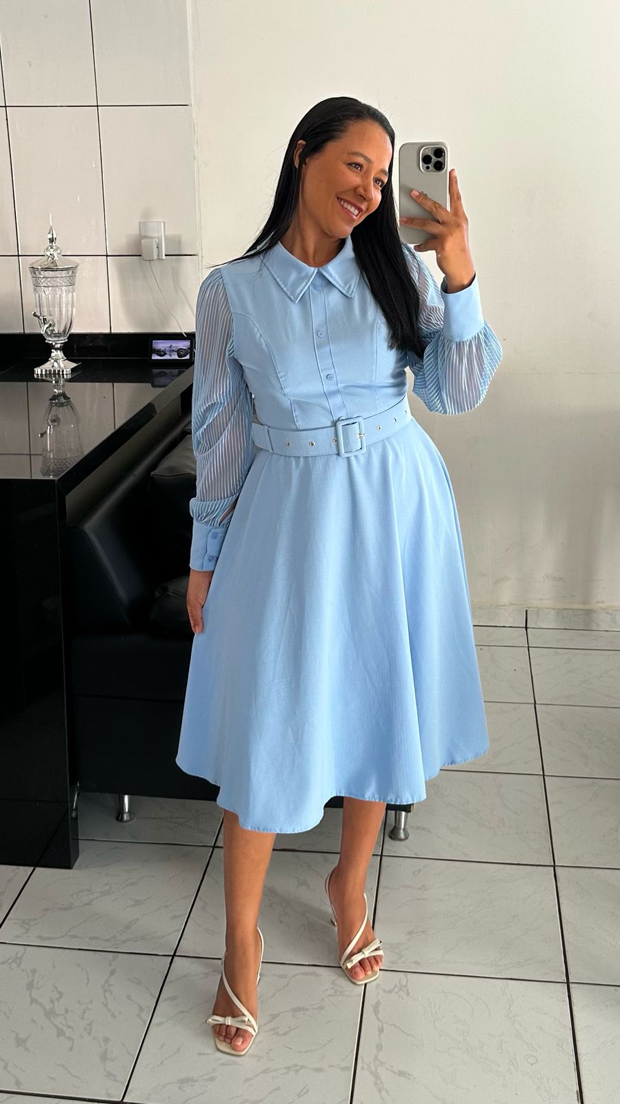 VESTIDO RODADO AZUL CLARO MANGA LONGA EM TULE TAMANHO M NB