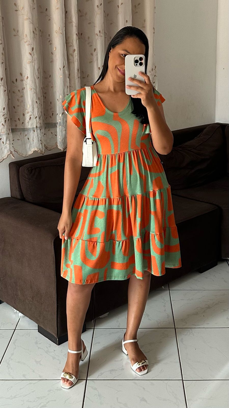 VESTIDO RODADO TRES MARIAS GOLA V MANGA FLARE MY