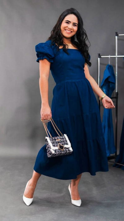 VESTIDO NO TENCEL MIDI GOLA QUADRADA MANGA PRINCESA TRES MARIAS DM